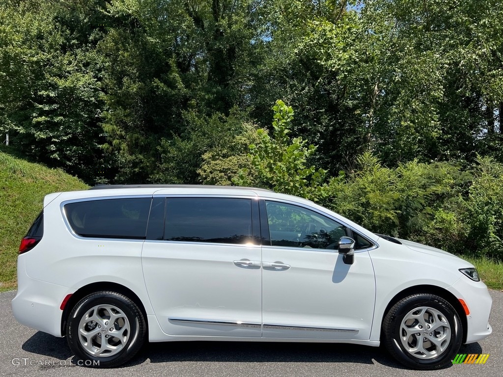 2023 Pacifica Limited AWD - Bright White / Black/Alloy photo #5