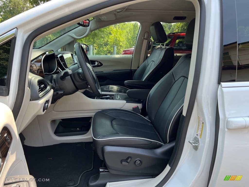 2023 Pacifica Limited AWD - Bright White / Black/Alloy photo #11