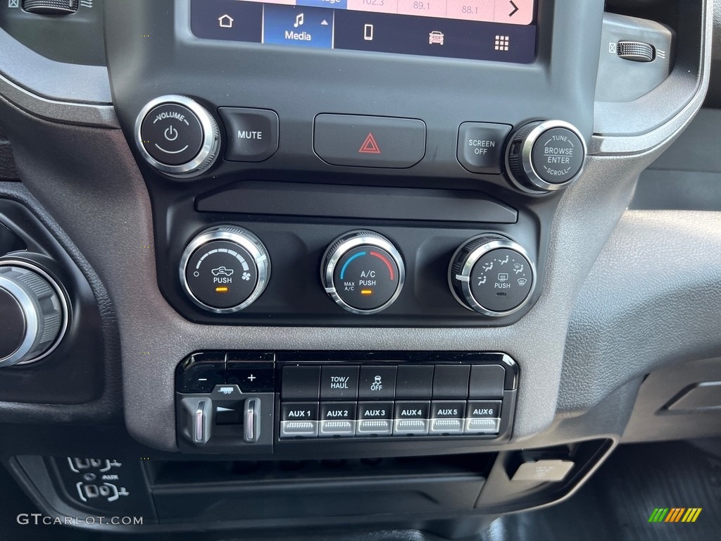 2024 Ram 2500 Tradesman Crew Cab 4x4 Controls Photo #146486308