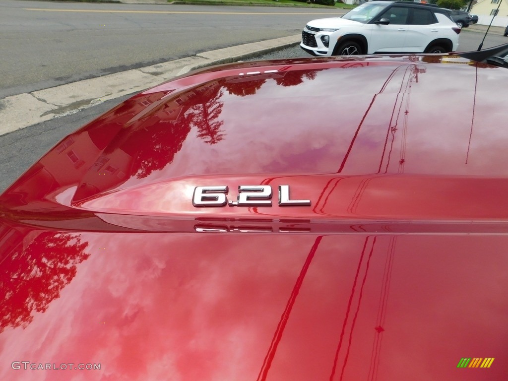 2023 Chevrolet Silverado 1500 LTZ Crew Cab 4x4 Marks and Logos Photos