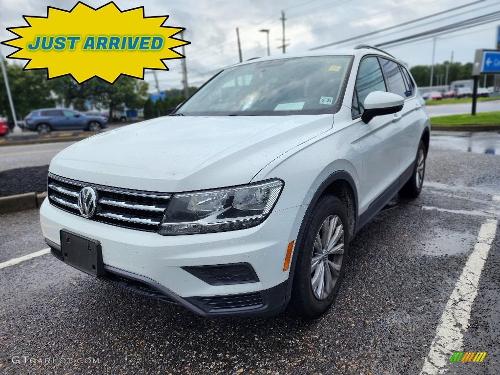 2018 Tiguan S - Pure White / Titan Black photo #1