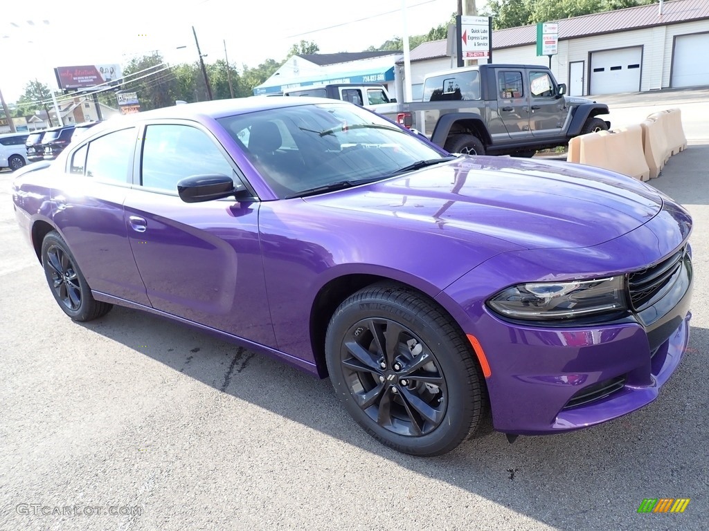 2023 Charger SXT AWD Blacktop - Plum Crazy Pearl / Black photo #8