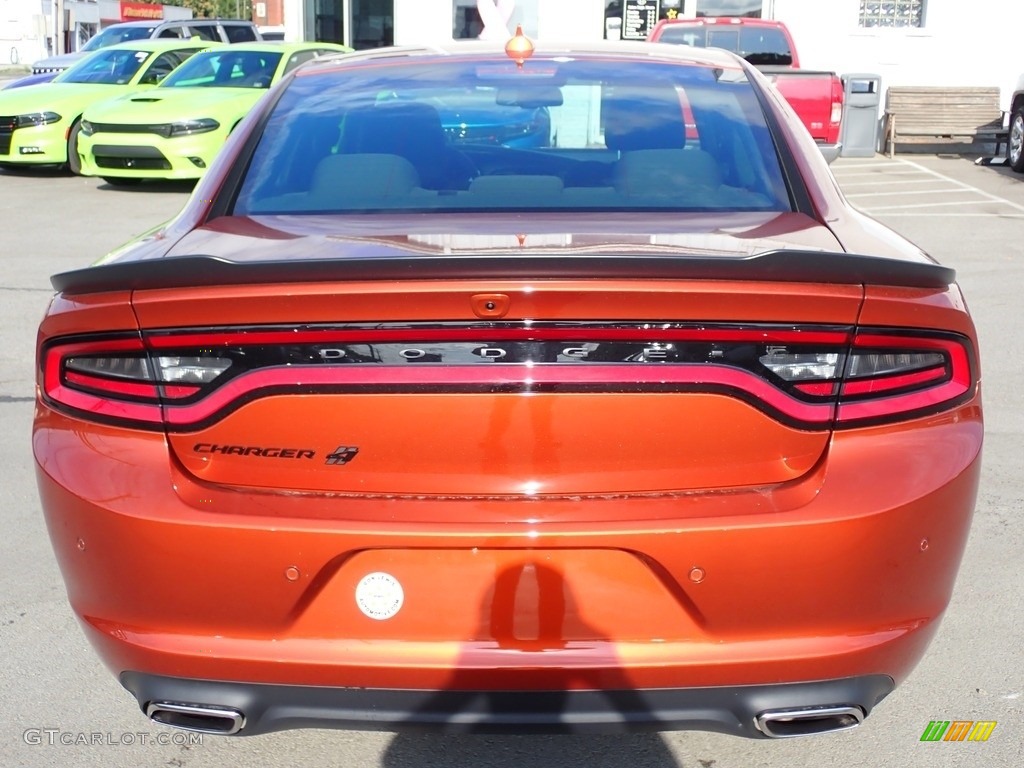 2023 Charger SXT AWD Blacktop - Sinamon Stick / Black photo #4