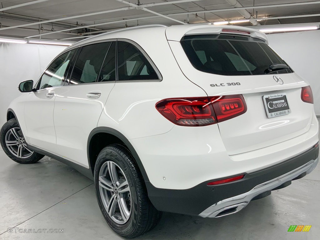 2022 GLC 300 - Polar White / Silk Beige photo #13