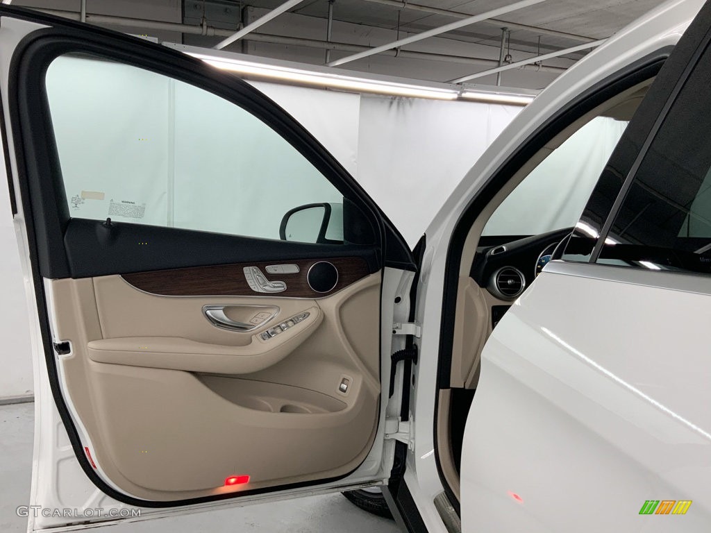 2022 GLC 300 - Polar White / Silk Beige photo #20
