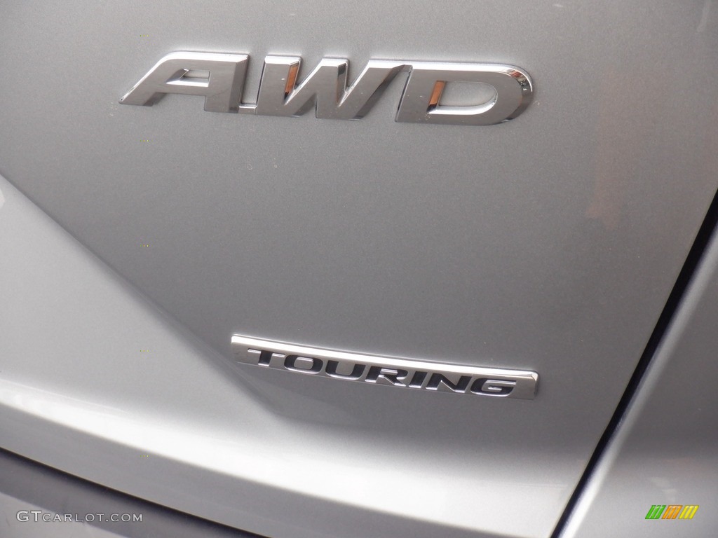 2019 Honda CR-V Touring AWD Marks and Logos Photos