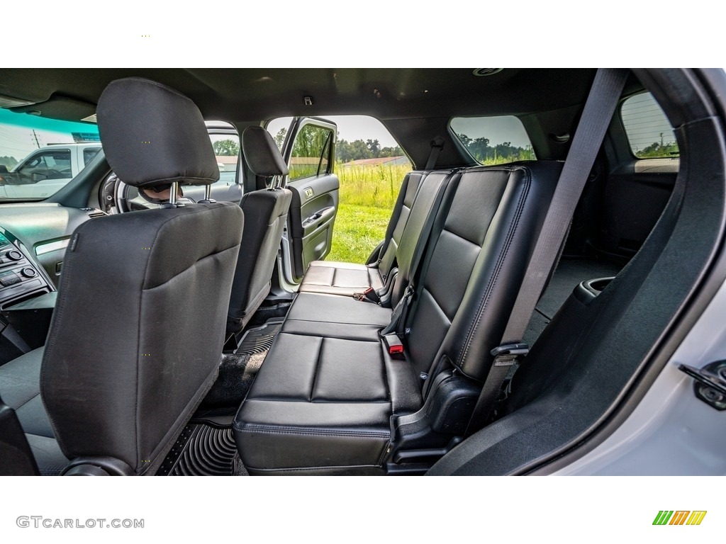 2017 Explorer Police Interceptor AWD - Oxford White / Ebony Black photo #19