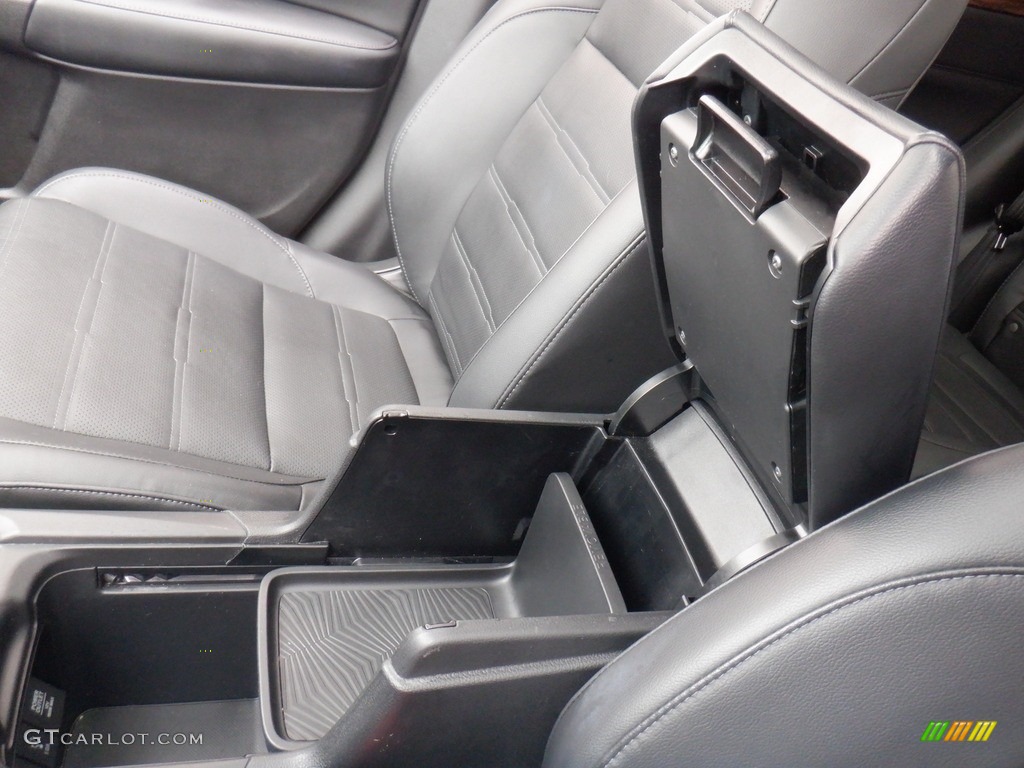 2019 CR-V Touring AWD - Lunar Silver Metallic / Black photo #24