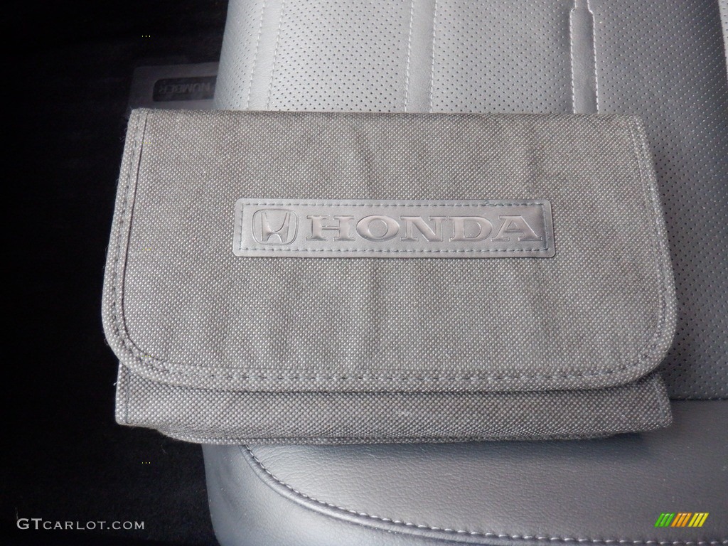 2019 CR-V Touring AWD - Lunar Silver Metallic / Black photo #29