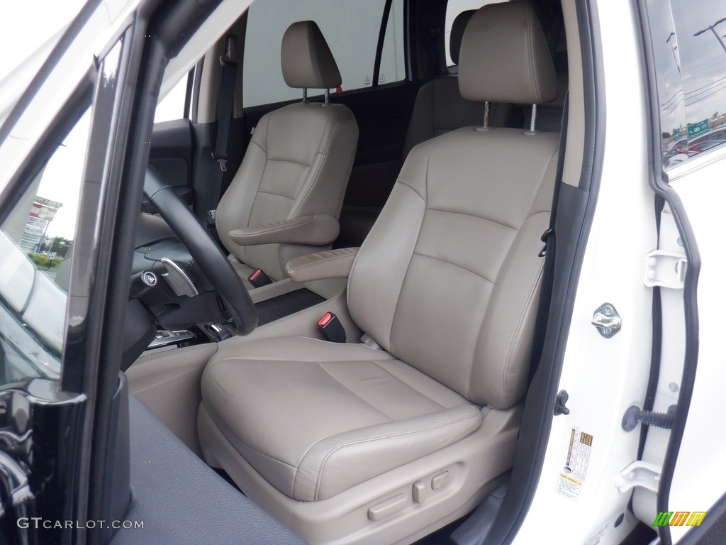 2016 Pilot Touring AWD - White Diamond Pearl / Beige photo #16