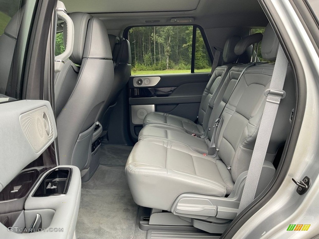 2020 Lincoln Navigator Reserve 4x4 Rear Seat Photo #146497273