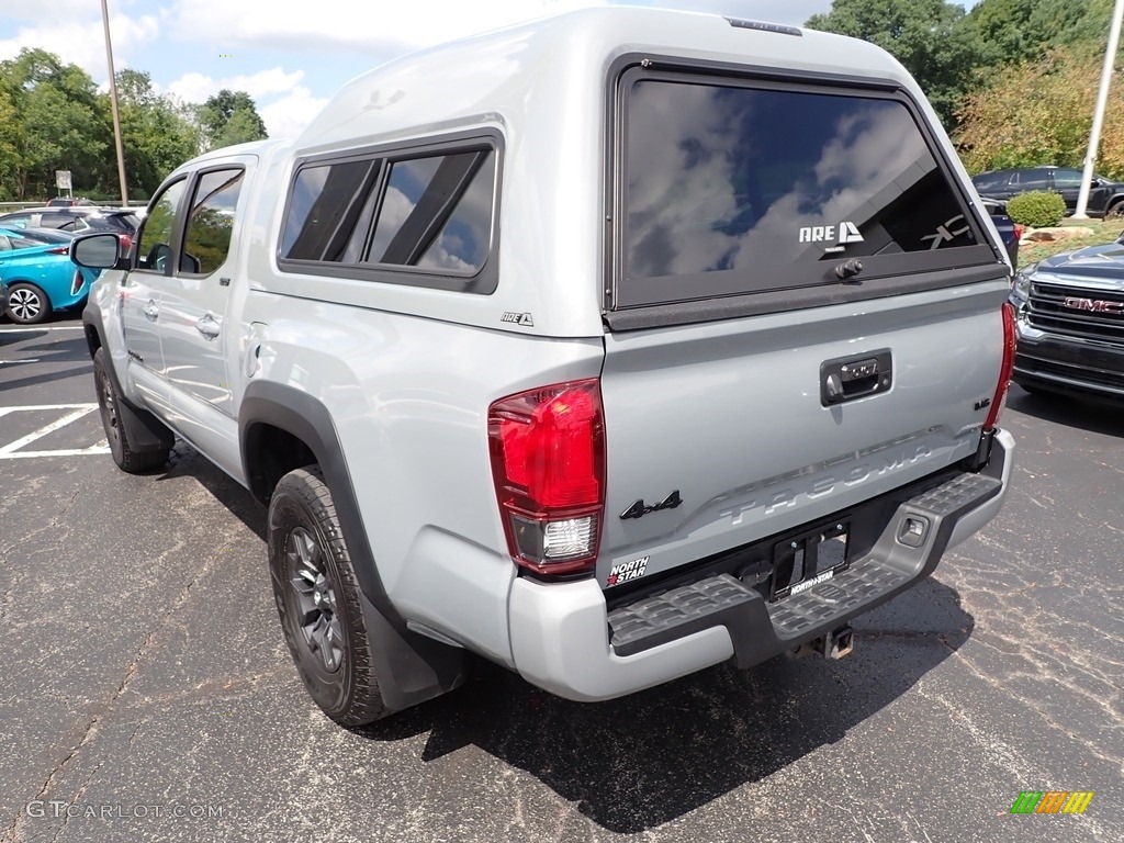 2021 Tacoma SR5 Double Cab 4x4 - Cement / Black photo #4