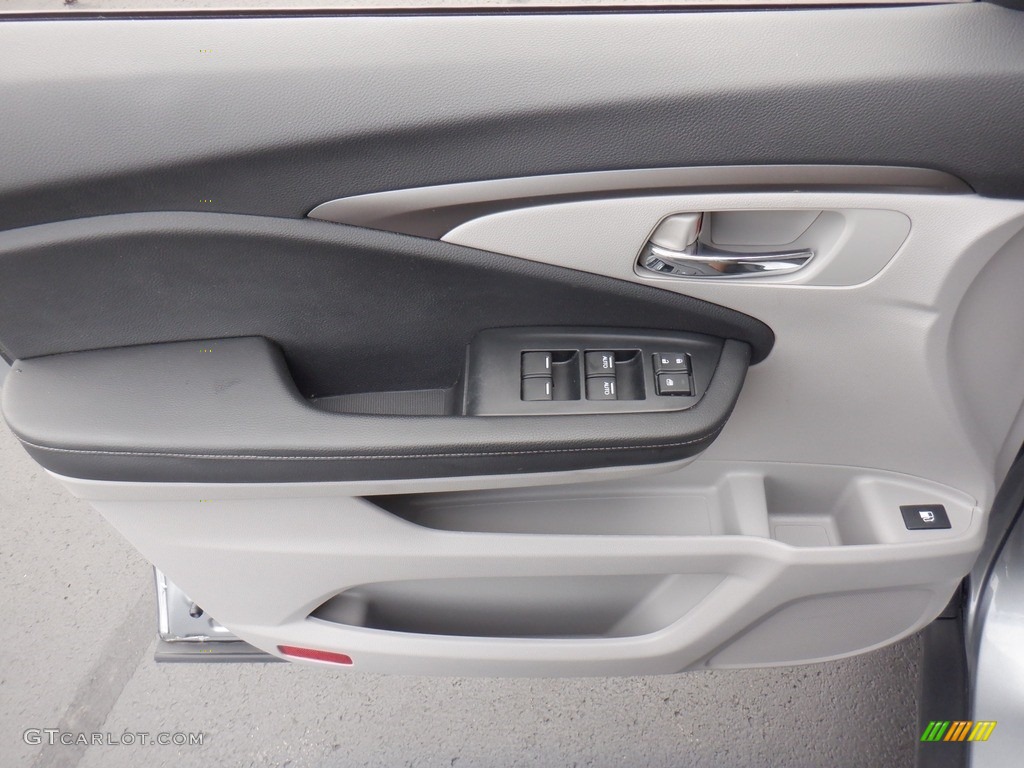 2020 Honda Ridgeline RTL AWD Black Door Panel Photo #146498278