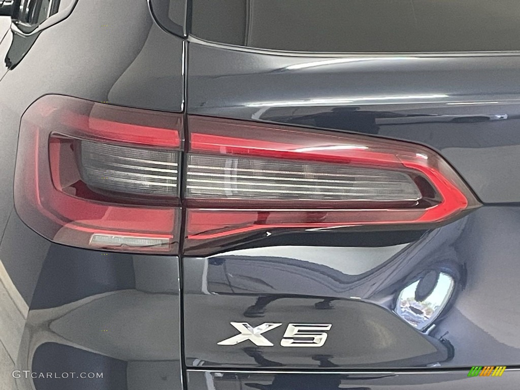 2019 X5 xDrive50i - Carbon Black Metallic / Black photo #8