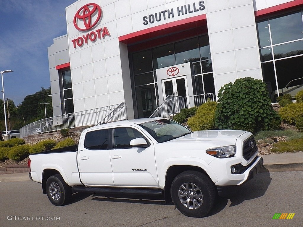 2017 Tacoma SR5 Double Cab 4x4 - Super White / Cement Gray photo #2