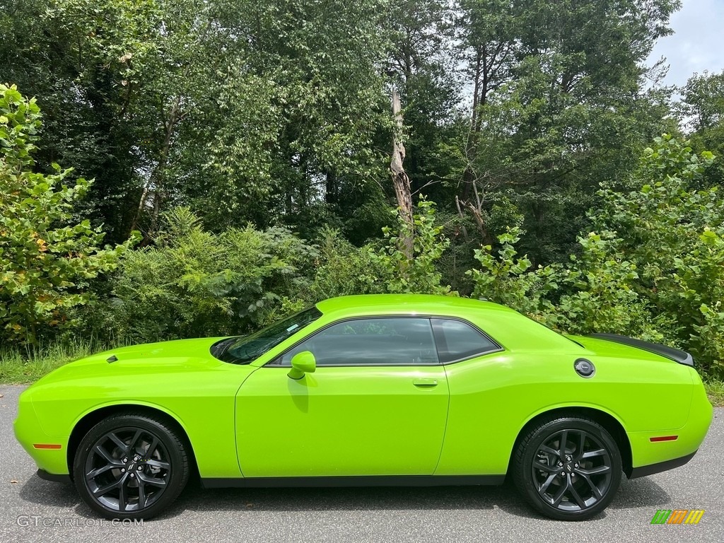 Sublime 2023 Dodge Challenger SXT Blacktop Exterior Photo #146499895