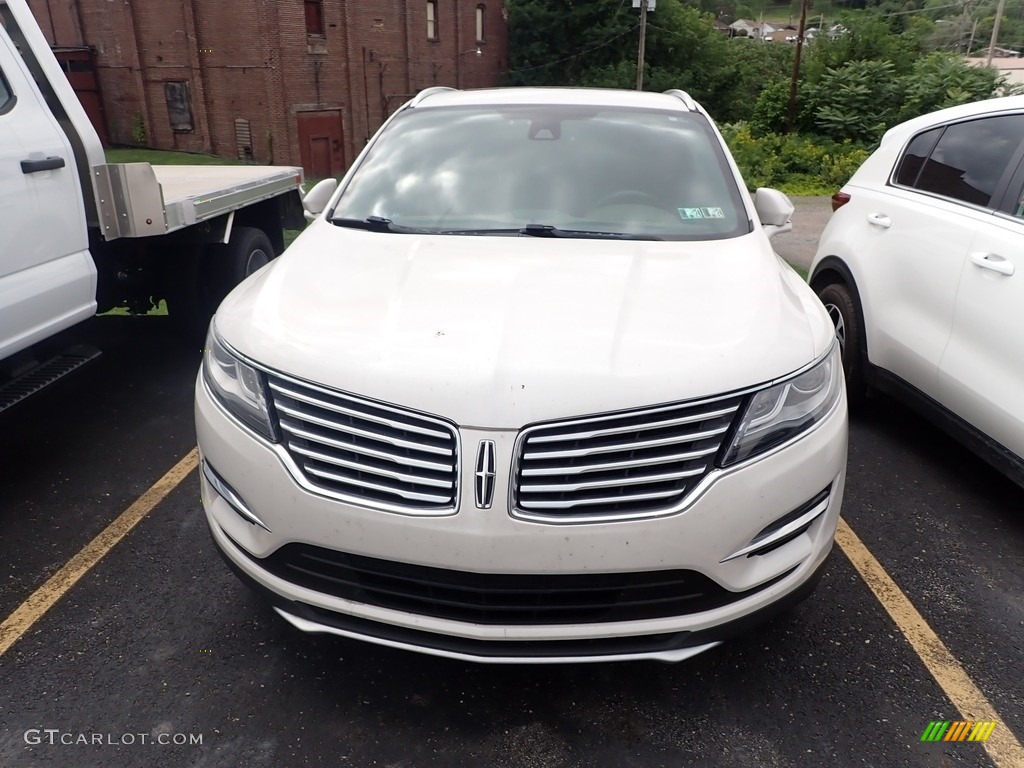 2017 MKC Reserve AWD - White Platinum / Ebony photo #2