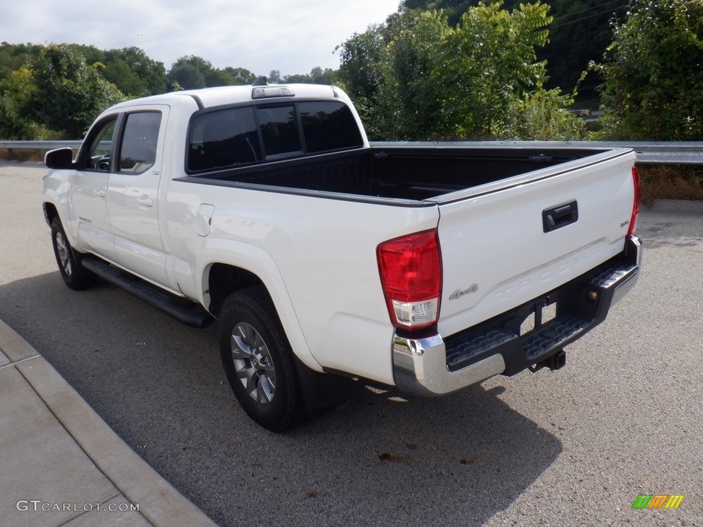 2017 Tacoma SR5 Double Cab 4x4 - Super White / Cement Gray photo #15
