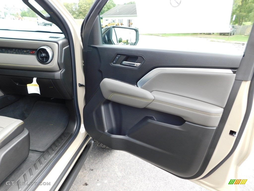 2023 Chevrolet Colorado ZR2 Crew Cab 4x4 Door Panel Photos