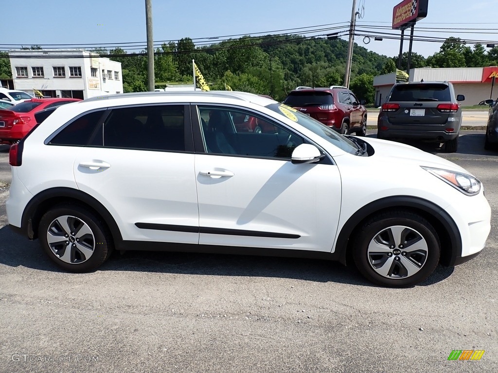 Snow White Pearl 2017 Kia Niro EX Hybrid Exterior Photo #146500306