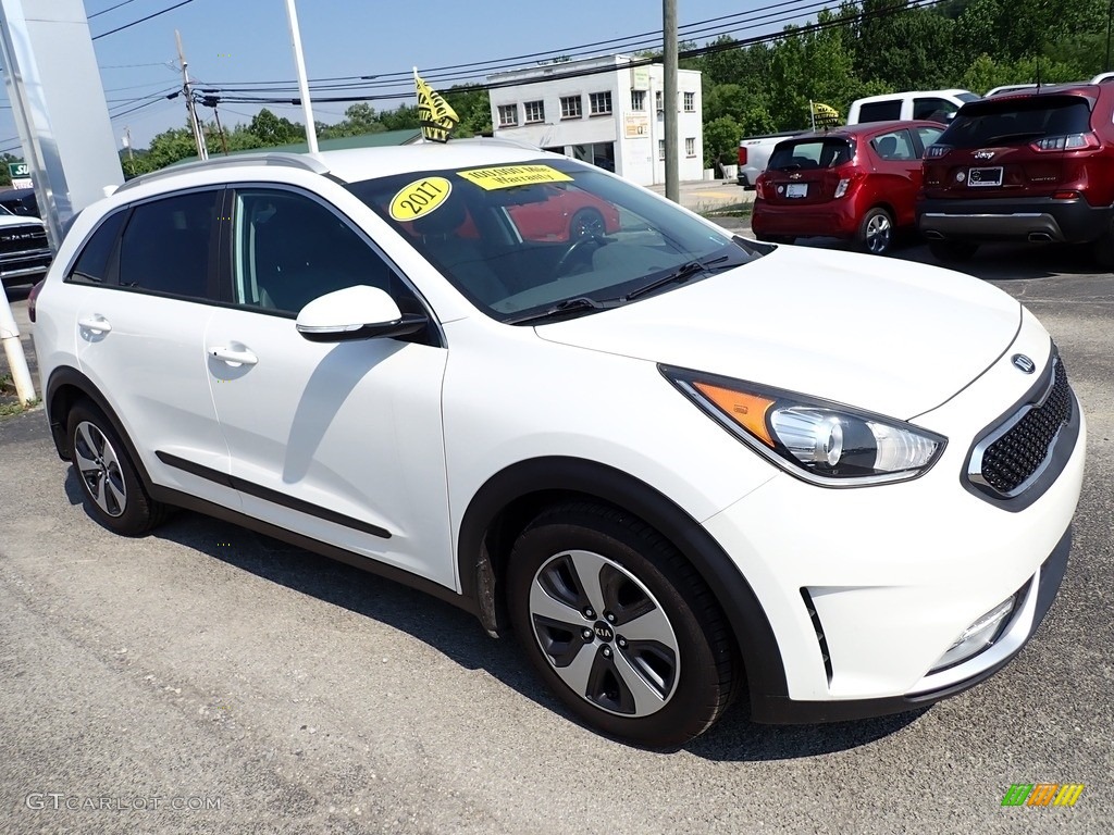 Snow White Pearl 2017 Kia Niro EX Hybrid Exterior Photo #146500330