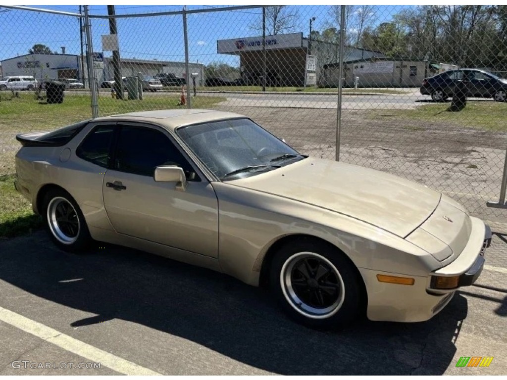 Platinum Metallic 1983 Porsche 944 Standard 944 Model Exterior Photo #146500657