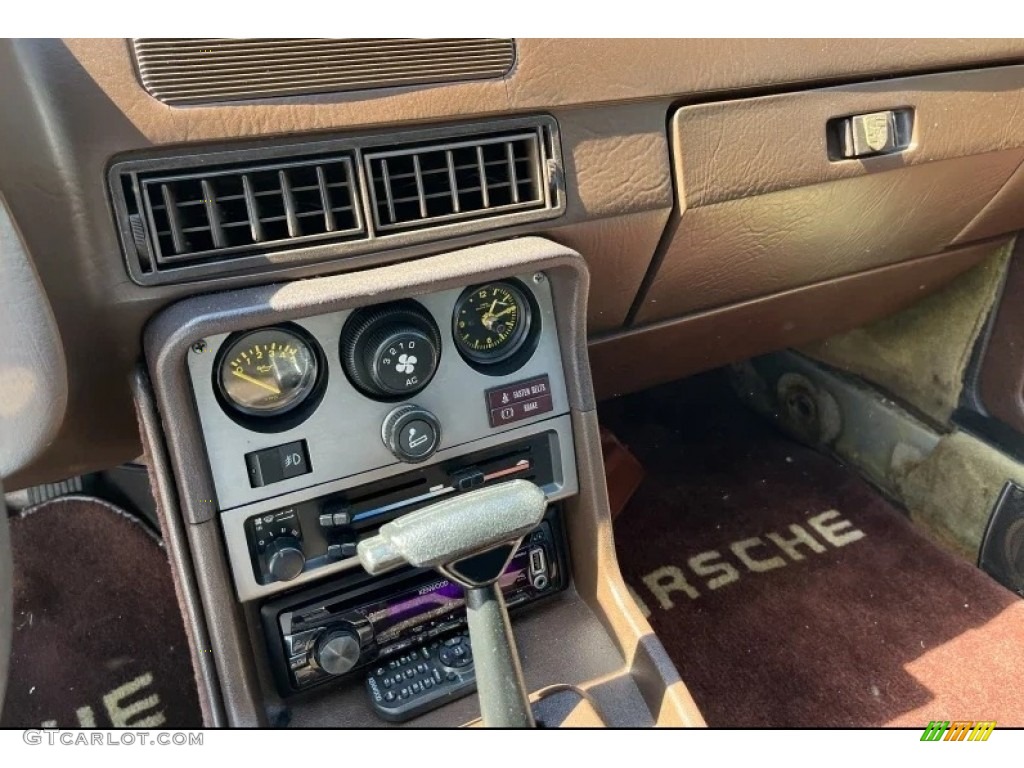 1983 Porsche 944 Standard 944 Model Controls Photo #146500780