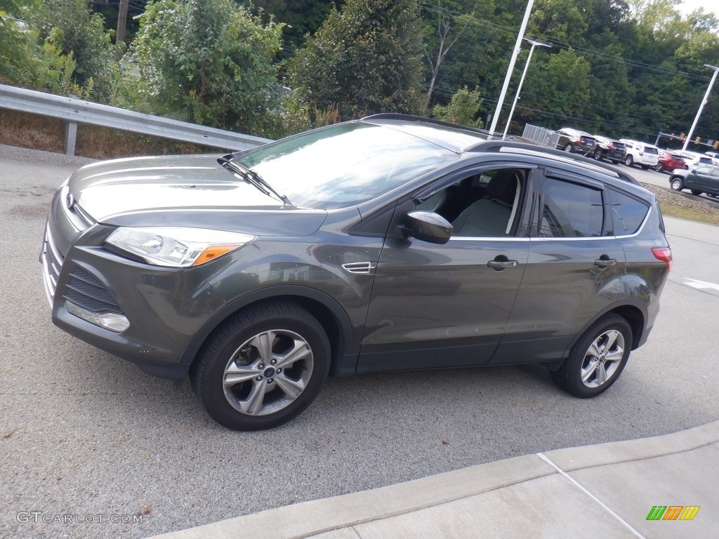 2016 Escape SE 4WD - Magnetic Metallic / Charcoal Black photo #17