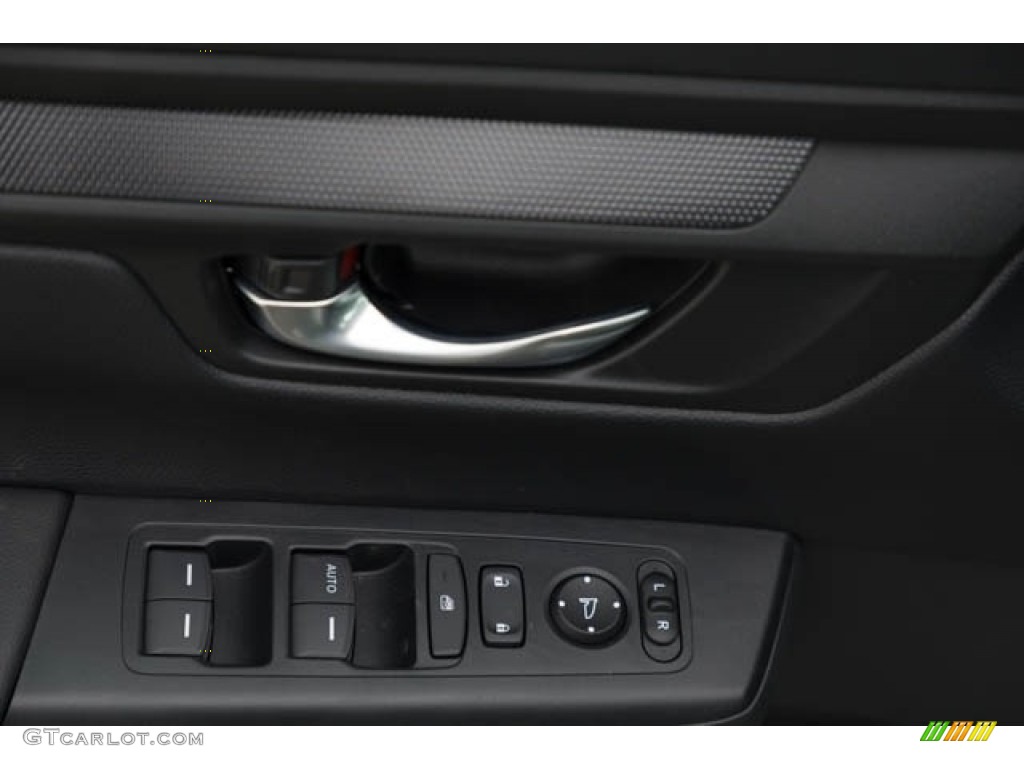 2024 Honda CR-V LX AWD Gray Door Panel Photo #146501071