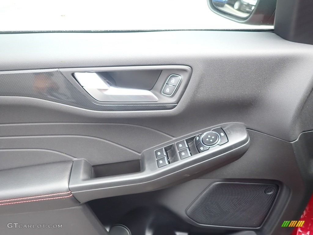 2023 Ford Escape ST-Line AWD Door Panel Photos