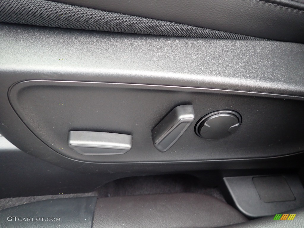 2023 Ford Escape ST-Line AWD Front Seat Photo #146501818