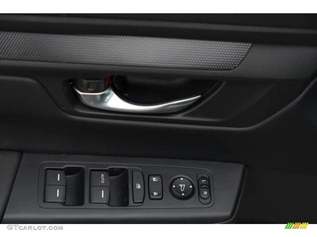 2024 Honda CR-V LX Gray Door Panel Photo #146501839