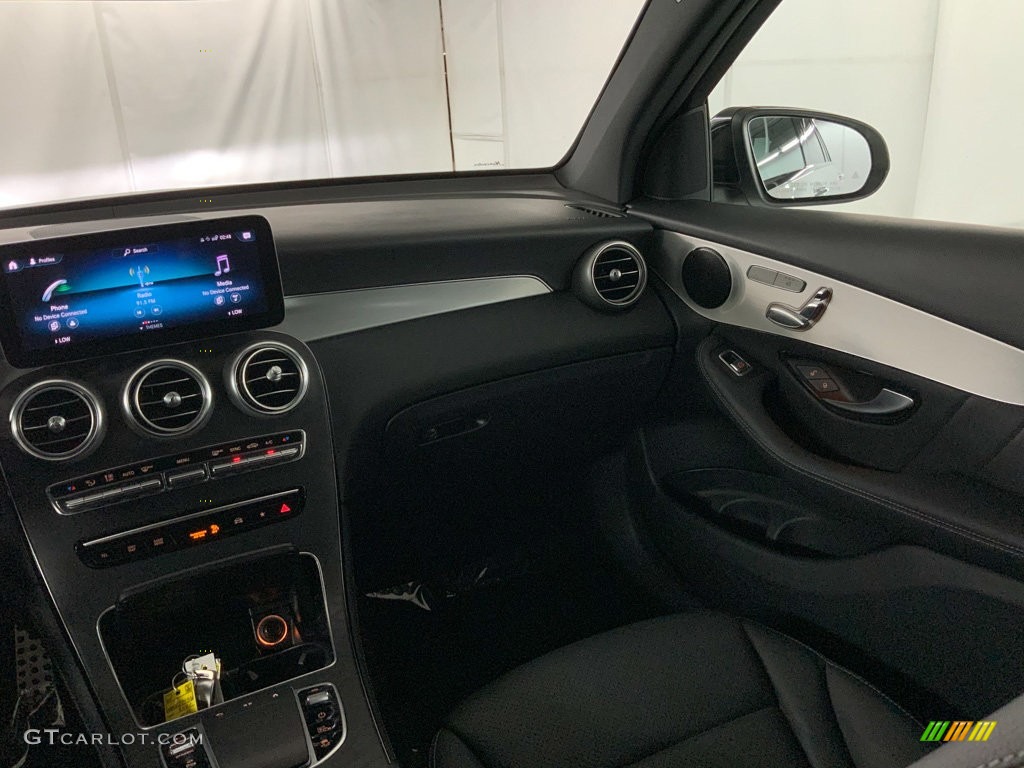 2021 GLC 300 4Matic - Polar White / Black photo #27