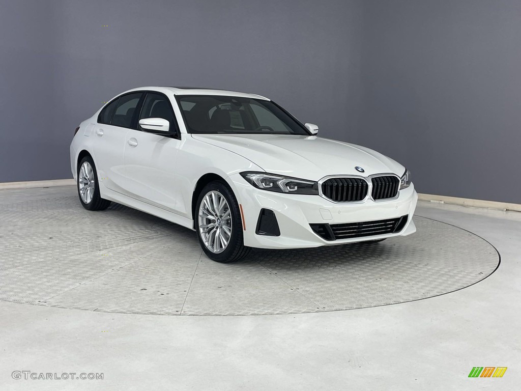 2023 3 Series 330i Sedan - Alpine White / Black photo #27