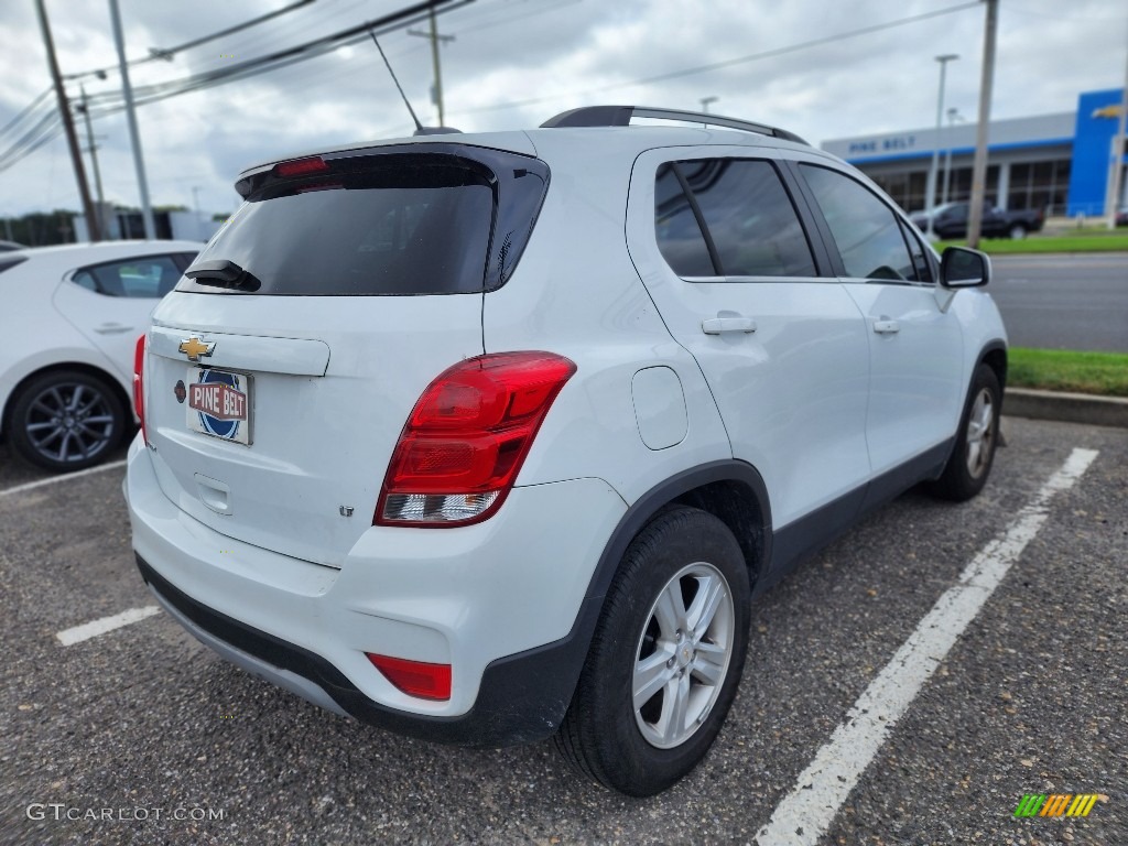 2020 Trax LT - Summit White / Jet Black photo #3