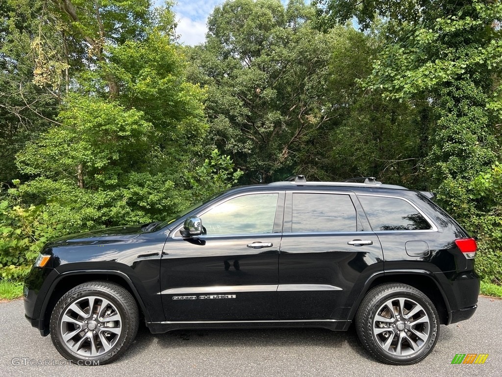 Diamond Black Crystal Pearl 2017 Jeep Grand Cherokee Overland 4x4 Exterior Photo #146503518