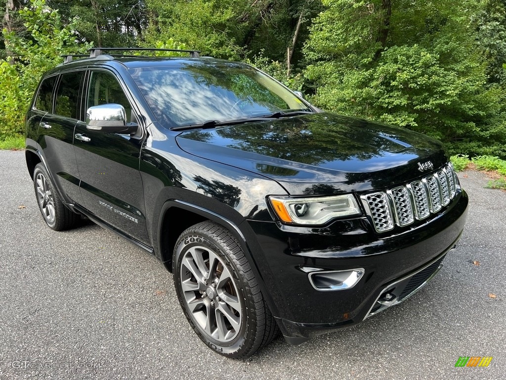 2017 Jeep Grand Cherokee Overland 4x4 Exterior Photos
