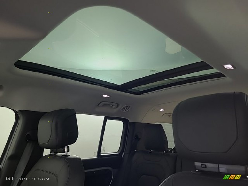2023 Land Rover Defender 130 SE Sunroof Photo #146503666