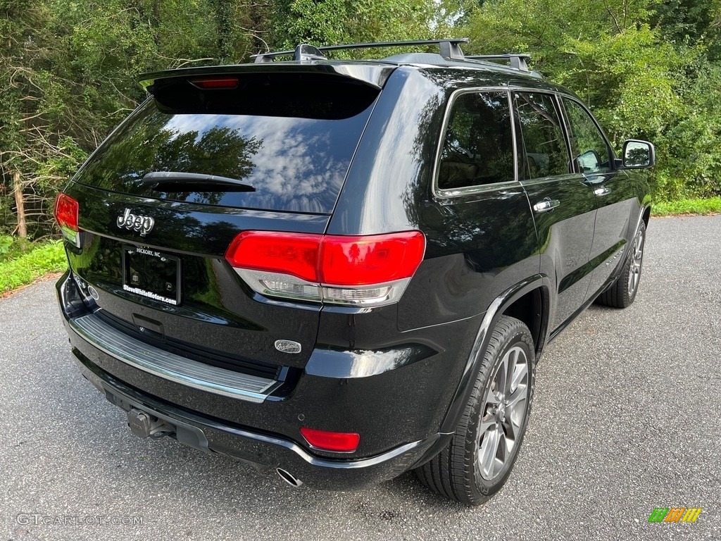 Diamond Black Crystal Pearl 2017 Jeep Grand Cherokee Overland 4x4 Exterior Photo #146503708