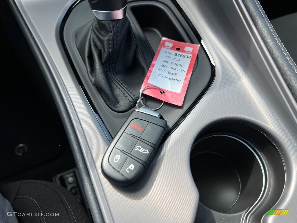 2023 Challenger SXT Blacktop - B5 Blue Pearl / Black photo #27