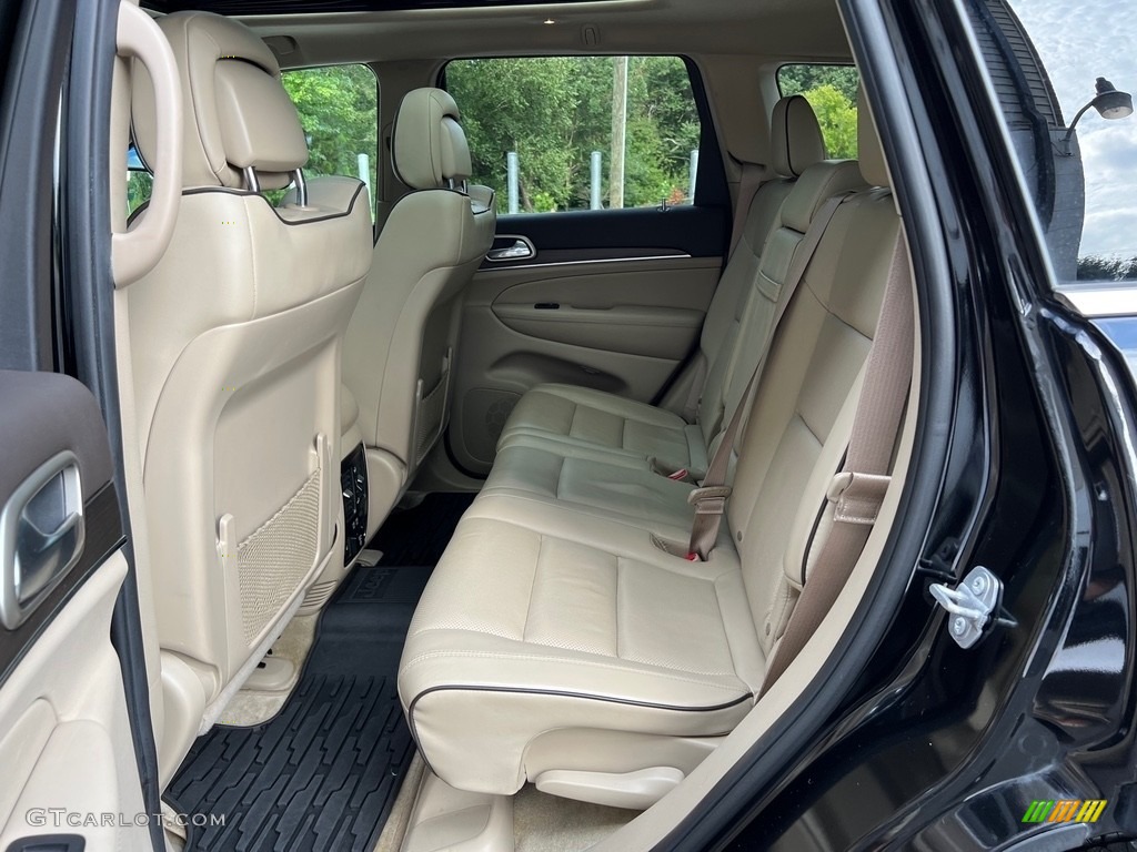 Brown/Light Frost Beige Interior 2017 Jeep Grand Cherokee Overland 4x4 Photo #146503903