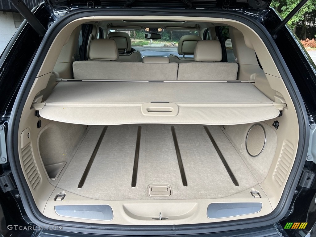 2017 Jeep Grand Cherokee Overland 4x4 Trunk Photo #146503924