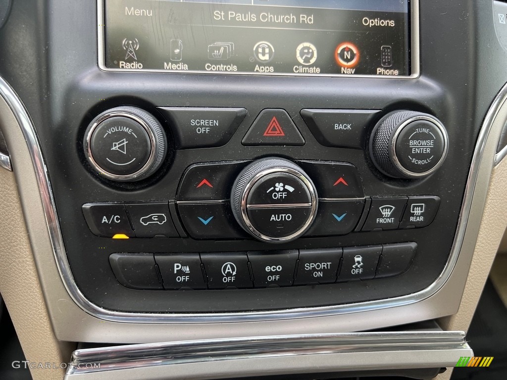 2017 Jeep Grand Cherokee Overland 4x4 Controls Photo #146504152
