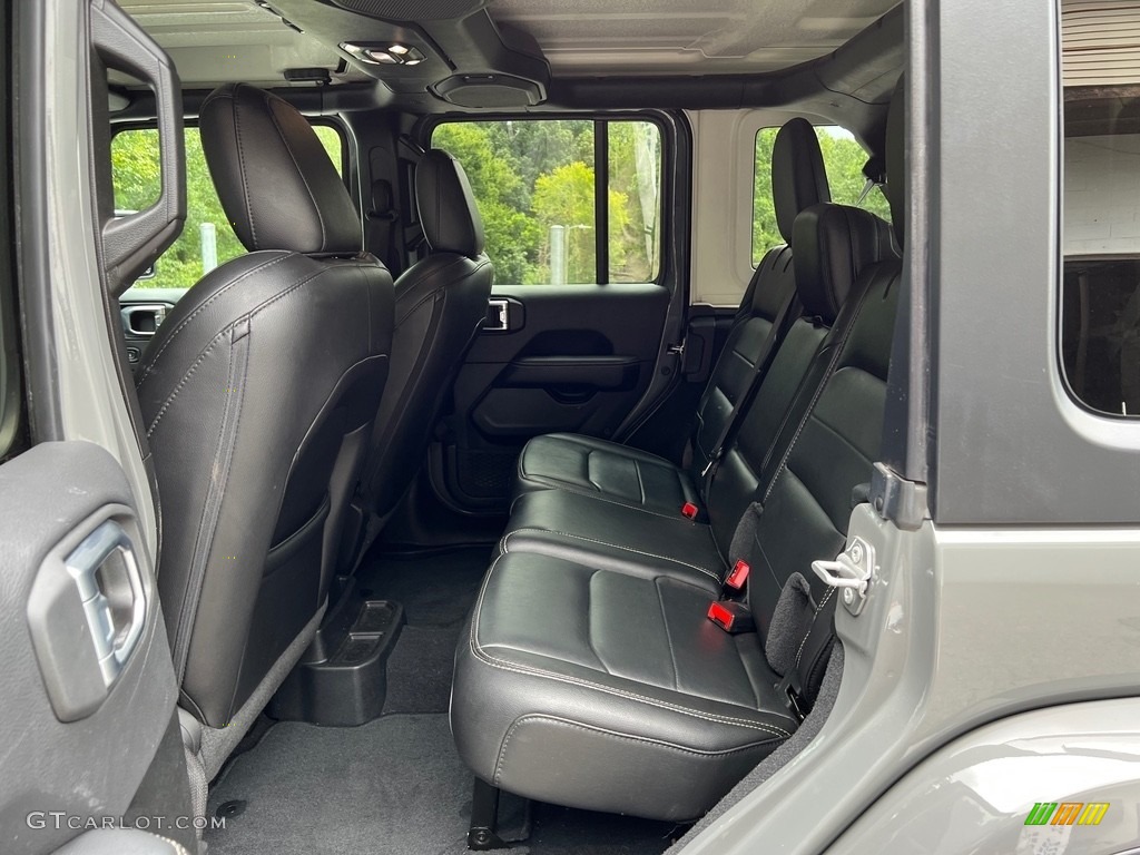 Black Interior 2022 Jeep Wrangler Unlimited Sahara 4x4 Photo #146504551