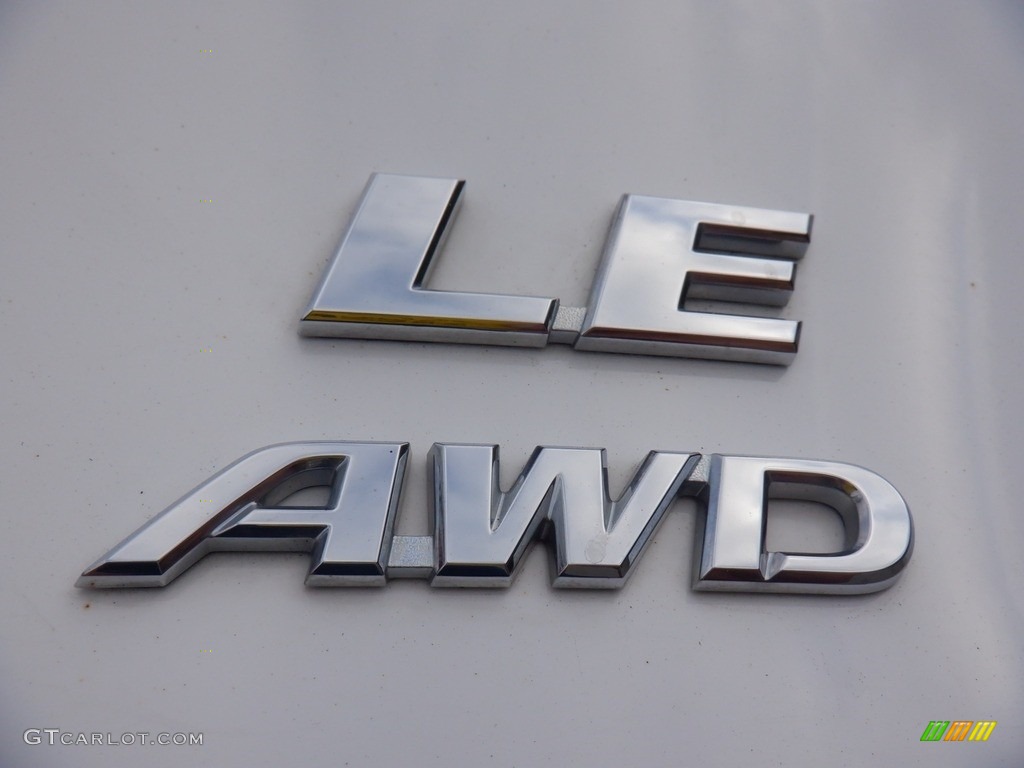 2020 Toyota RAV4 LE AWD Marks and Logos Photo #146504956