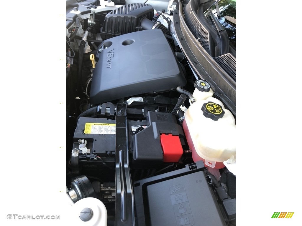 2018 Traverse High Country AWD - Iridescent Pearl Tricoat / High Country Jet Black/Loft Brown photo #18