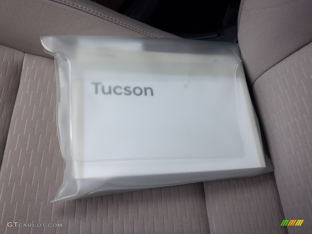 2021 Tucson Value AWD - Dusk Blue / Beige photo #34