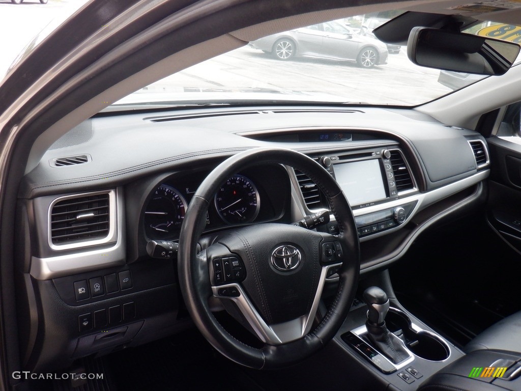 2018 Highlander XLE AWD - Predawn Gray Mica / Black photo #15