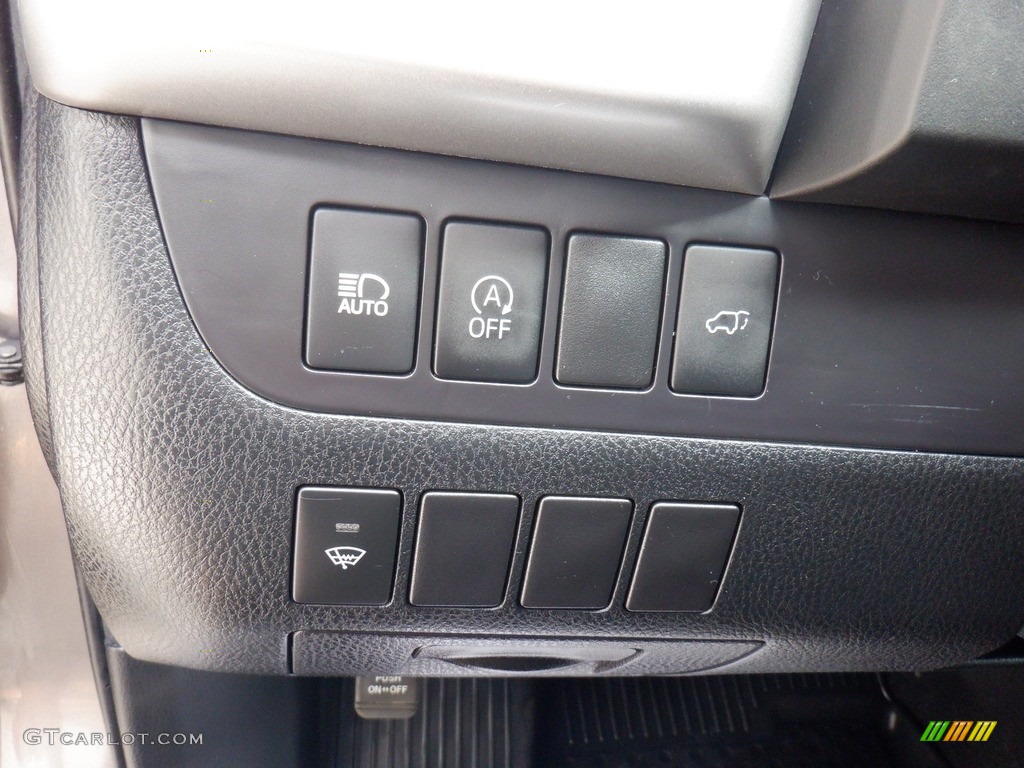 2018 Highlander XLE AWD - Predawn Gray Mica / Black photo #16