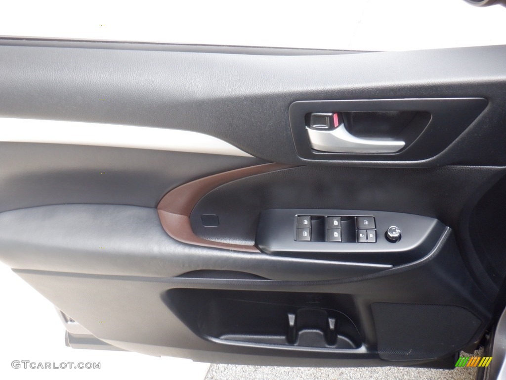 2018 Highlander XLE AWD - Predawn Gray Mica / Black photo #17